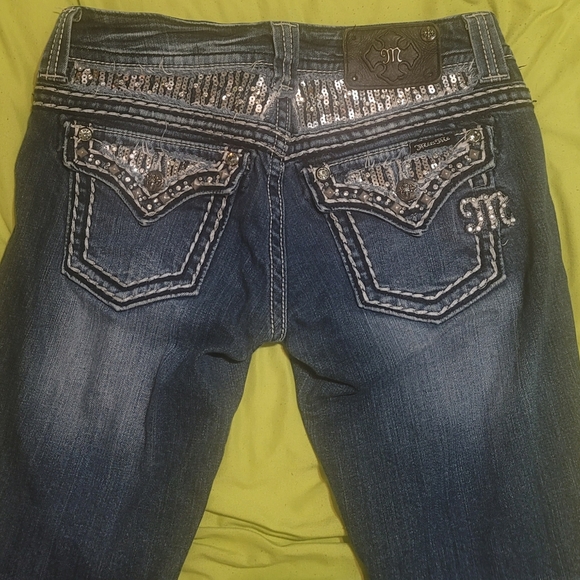 Jeans - Picture 3 of 3